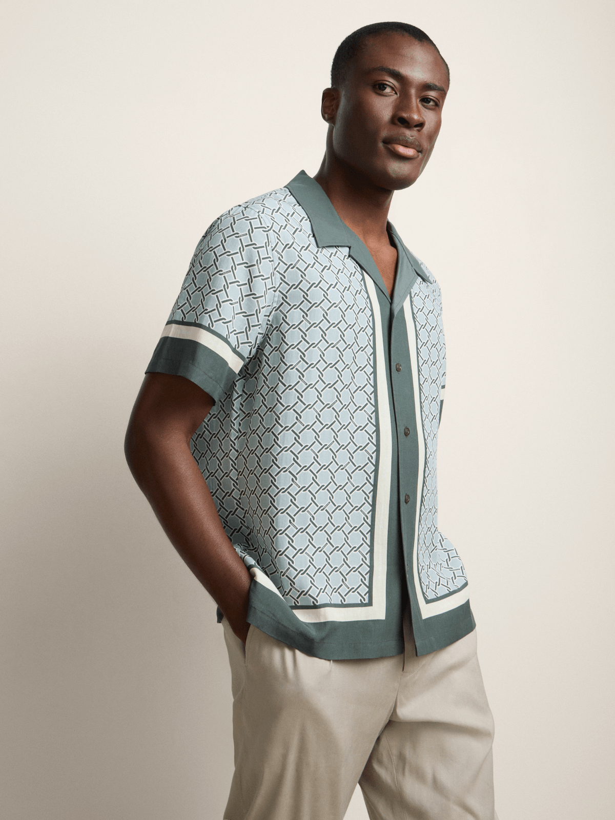 Fabiani Men's Sage Tencel Border Chain Print Shirt